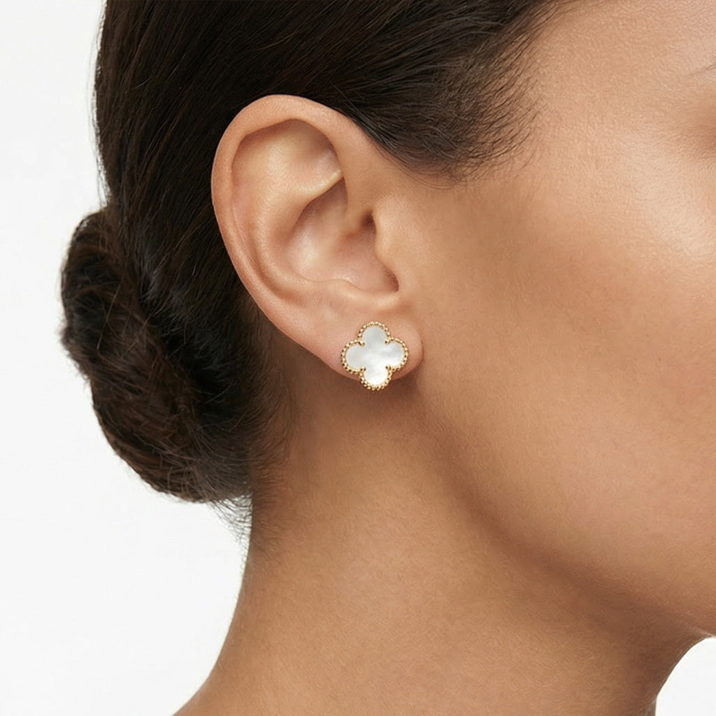 Clover Medium Stud Earrings